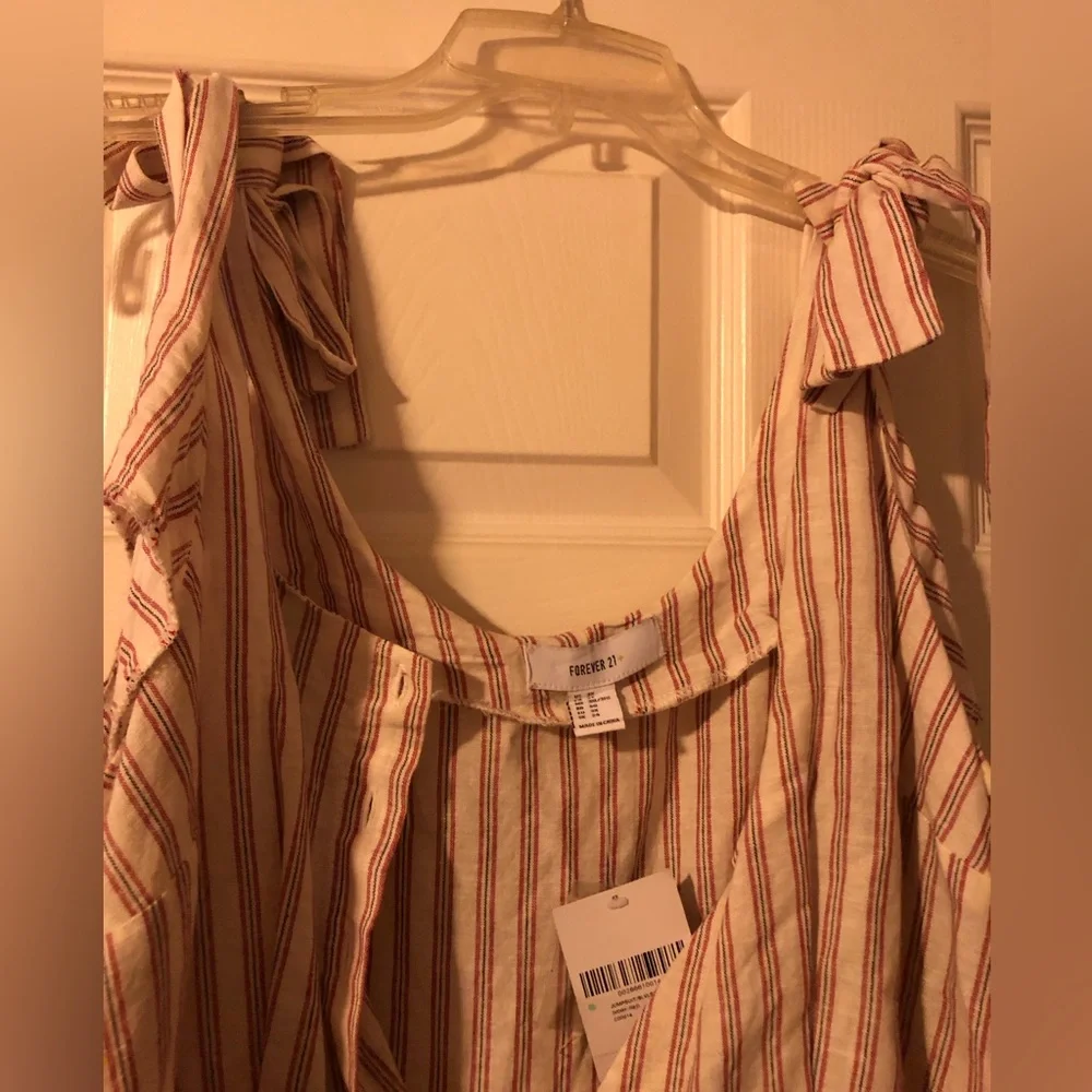 Romper - Picture 2 of 4